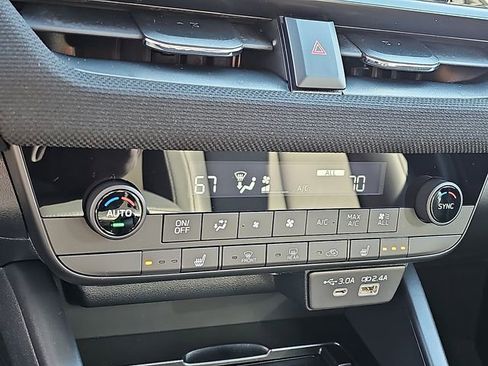 New 2026 Subaru Outback Premium AWD/4WD image 15