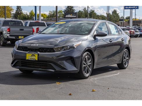 Used 2023 Kia Forte LXS image 7