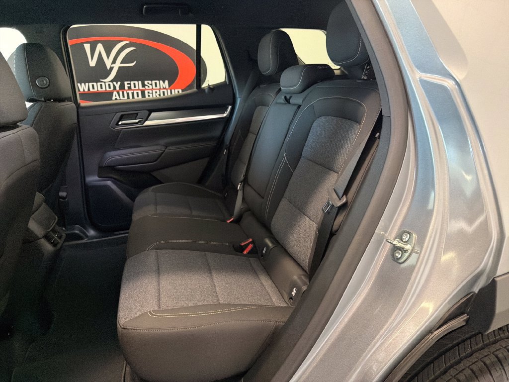New 2027 GMC Terrain Elevation FWD image 9