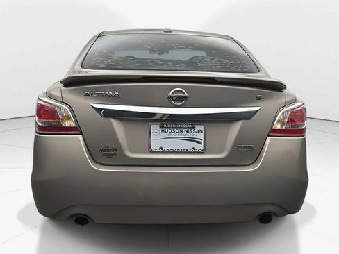 Used 2015 Nissan Altima 2.5 S w/ Special Edition Package image 8