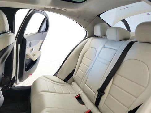 Used 2015 Mercedes-Benz C 300 4MATIC Sedan image 31