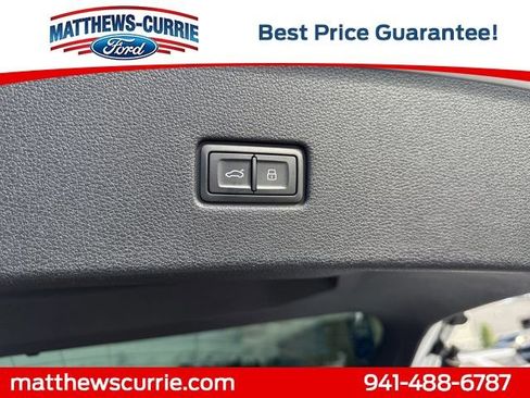 Used 2025 Audi Q8 Premium Plus image 14