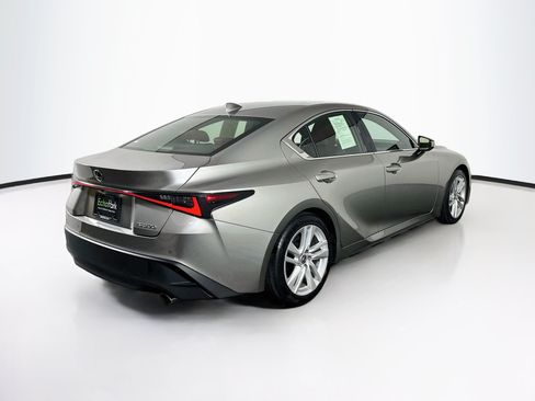 Used 2023 Lexus IS 300 w/ Comfort Package RWD image 9