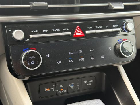 Used 2025 Hyundai Tucson SEL AWD/4WD image 19