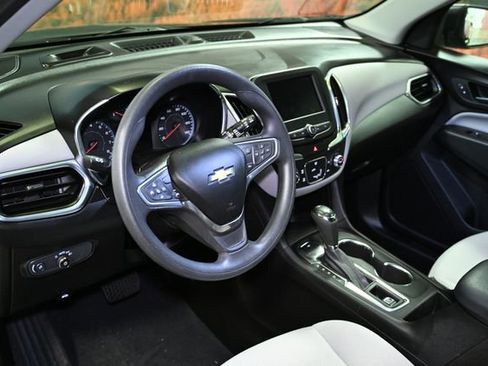 Used 2021 Chevrolet Equinox LS w/ LPO, Blackout Package image 21