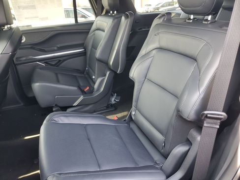 New 2025 Lincoln Navigator Reserve w/ Jet Appearance Package image 30