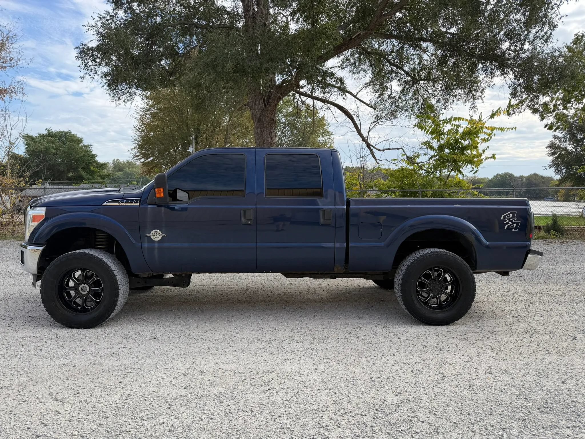 Used 2012 Ford F250 XLT w/ Snow Plow Prep Pkg AWD/4WD image 8