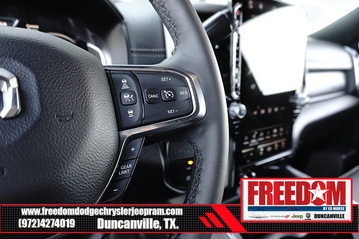 Used 2025 RAM 2500 Laramie AWD/4WD image 26