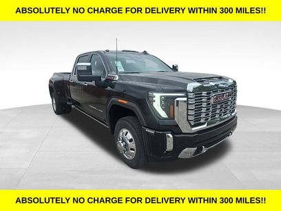 New 2026 GMC Sierra 3500 Denali w/ Denali Reserve Package