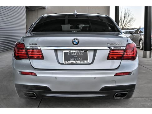 Used 2013 BMW 750Li xDrive image 7
