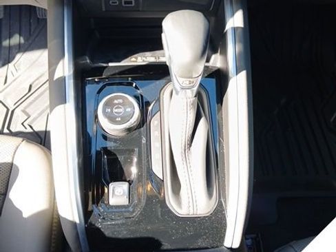 Used 2026 Chevrolet Colorado ZR2 w/ Technology Package image 19