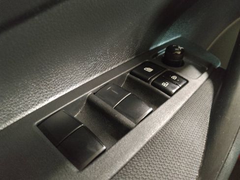 Used 2021 Toyota Corolla LE FWD image 27