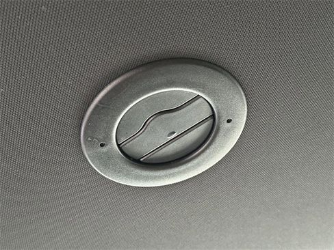 Used 2024 GMC Yukon SLT image 20