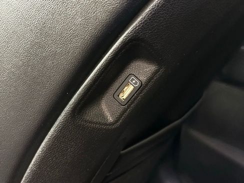 Used 2022 Kia Sorento SX image 35