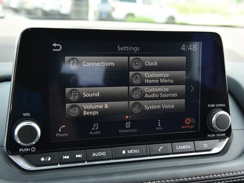 Used 2023 Nissan Rogue S AWD/4WD image 13