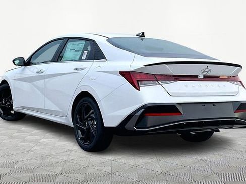 New 2026 Hyundai Elantra SEL Sport Premium FWD image 3