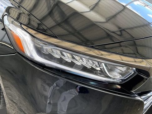 Used 2018 Honda Accord Sport image 28