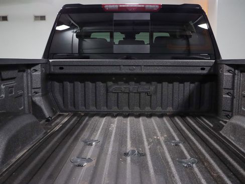 Used 2024 GMC Sierra 2500 AT4 w/ AT4 Premium Plus Package AWD/4WD image 33