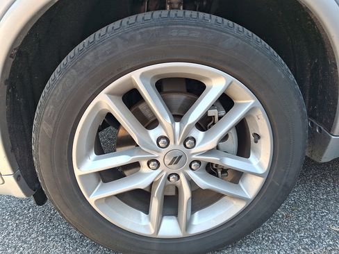 Used 2024 Dodge Durango GT AWD/4WD image 4