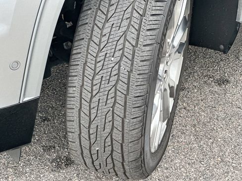 Used 2024 GMC Acadia Denali w/ Super Cruise Package FWD image 25