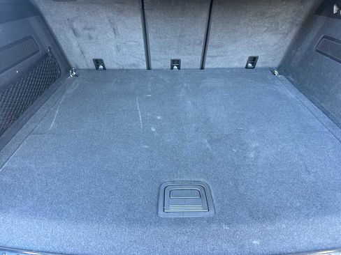 Used 2025 Porsche Cayenne E-Hybrid image 16