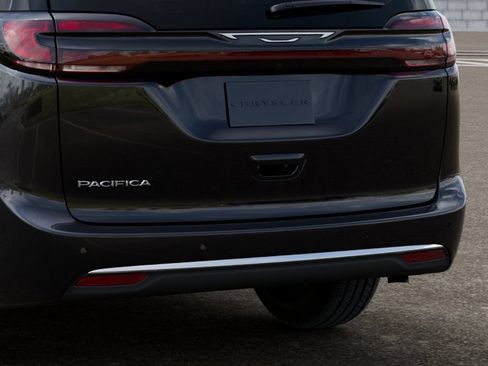 New 2027 Chrysler Pacifica Select FWD image 14