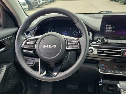 Used 2023 Kia Seltos EX AWD/4WD image 19