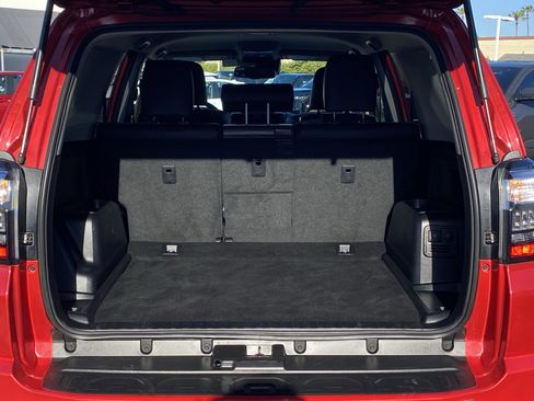 Certified 2024 Toyota 4Runner TRD Off-Road Premium image 24