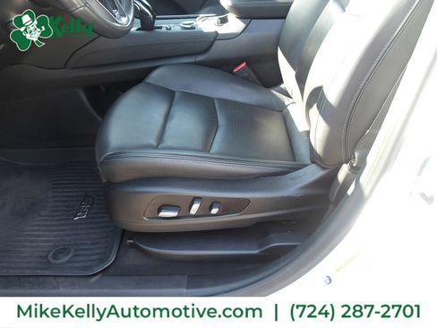 Used 2020 Cadillac XT6 Premium Luxury image 16