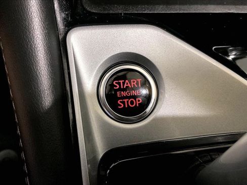 Used 2024 Nissan Altima 2.5 SV w/ SV Premium Package FWD image 36