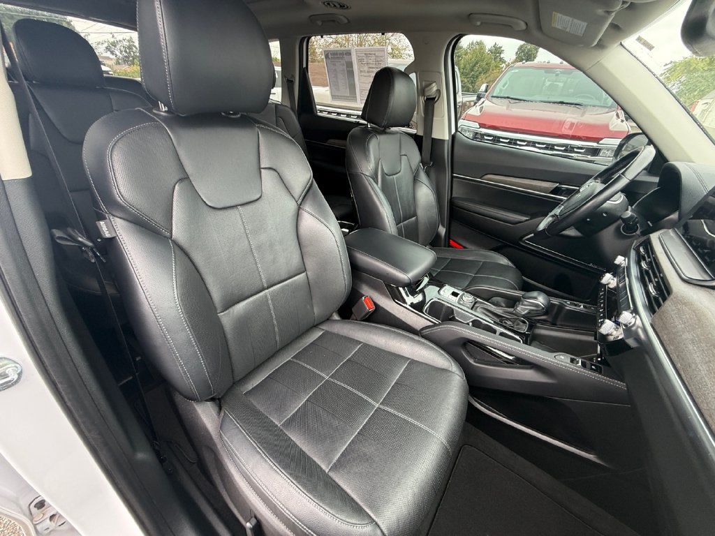 Used 2022 Kia Telluride SX w/ Nightfall Edition Package AWD/4WD image 30