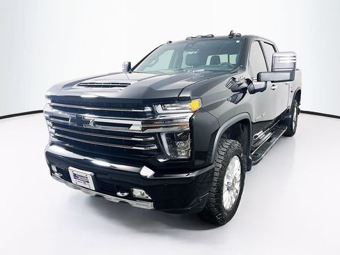 Used 2022 Chevrolet Silverado 2500 High Country AWD/4WD image 3