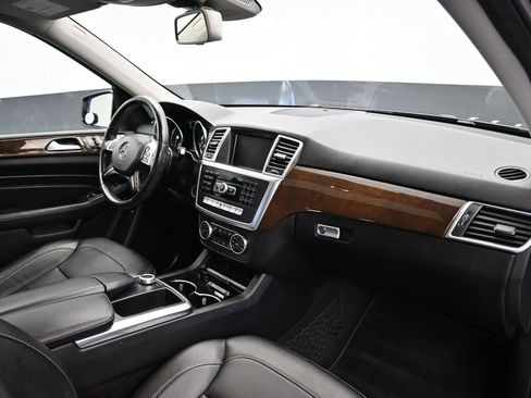 Used 2015 Mercedes-Benz ML 350 4MATIC image 41