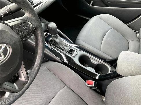 Used 2022 Toyota Corolla LE image 15