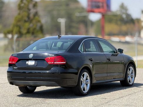 Used 2014 Volkswagen Passat 1.8T SE image 9