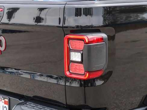 Used 2020 Jeep Gladiator Rubicon image 10