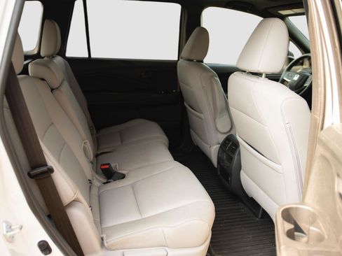Used 2023 Honda Passport EX-L image 18