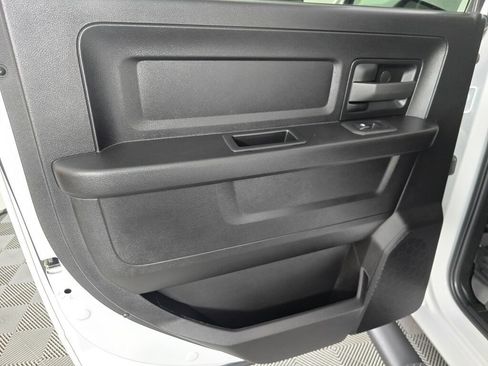 Used 2025 RAM 3500 Tradesman AWD/4WD image 32