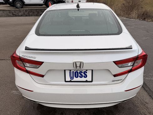 Used 2022 Honda Accord Sport image 4