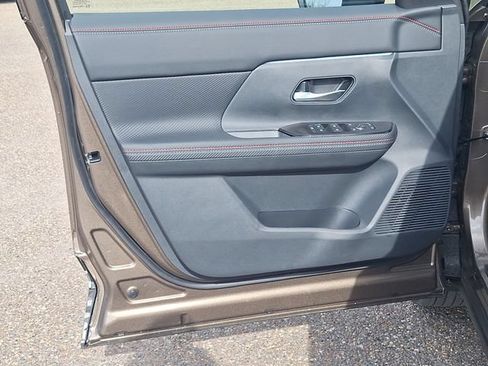 New 2026 Nissan Kicks SR FWD image 10