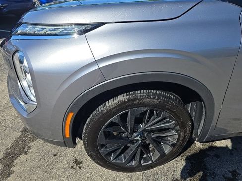 Used 2022 Mitsubishi Outlander SE AWD/4WD image 10