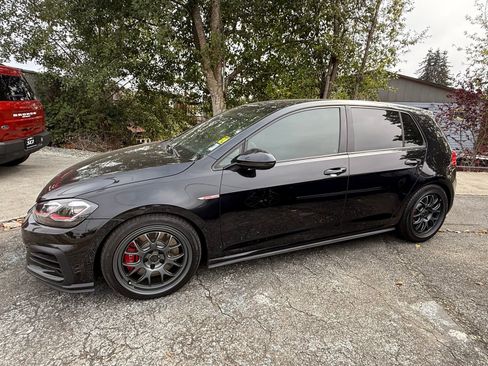 Used 2019 Volkswagen GTI 4-Door image 9