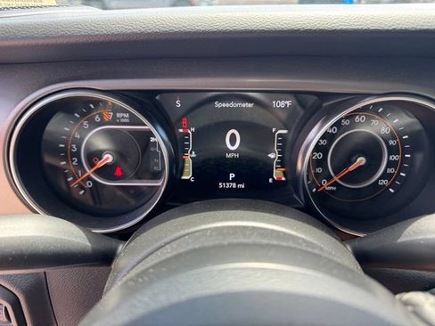 Used 2021 Jeep Gladiator Sport AWD/4WD image 12