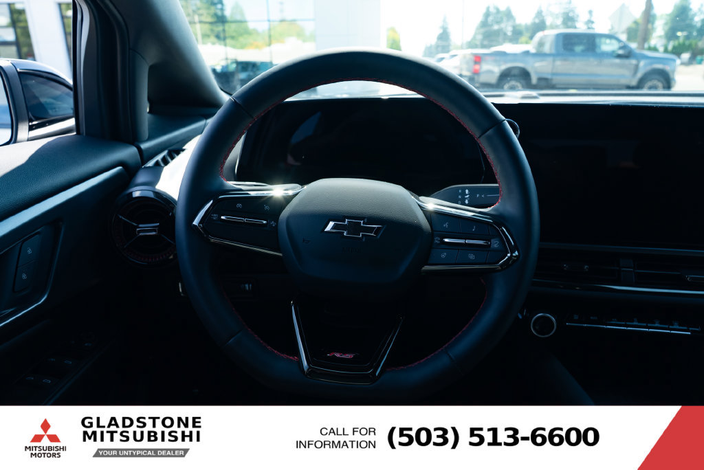Used 2024 Chevrolet Equinox EV RS FWD image 12