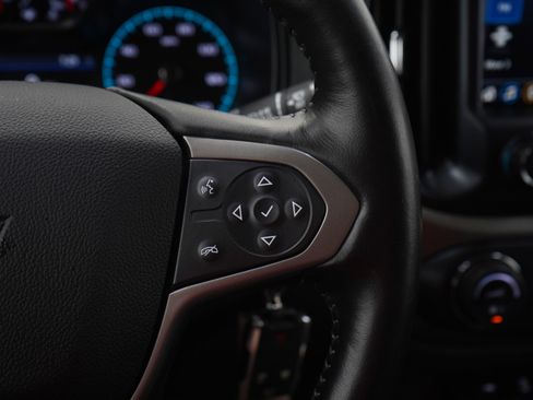 Used 2019 Chevrolet Colorado Z71 w/ Z71 Midnight Edition AWD/4WD image 27
