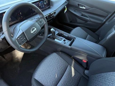 New 2026 Nissan Sentra SV w/ SV Convenience Package FWD image 15