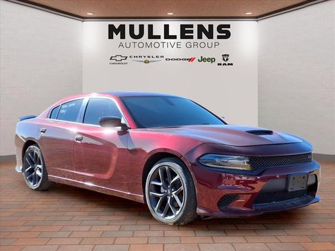 Used 2021 Dodge Charger SXT w/ Blacktop Package image 2