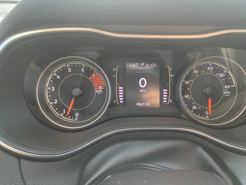 Used 2022 Jeep Cherokee Latitude w/ Trailer Tow Group AWD/4WD image 31