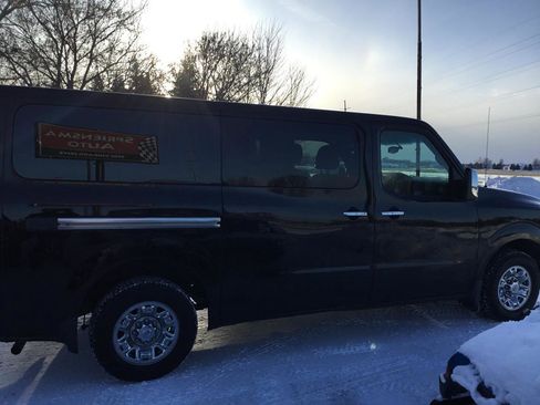 Used 2018 Nissan NV 3500 SL image 6