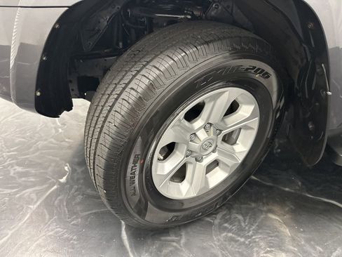 Used 2016 Toyota 4Runner SR5 Premium AWD/4WD image 30